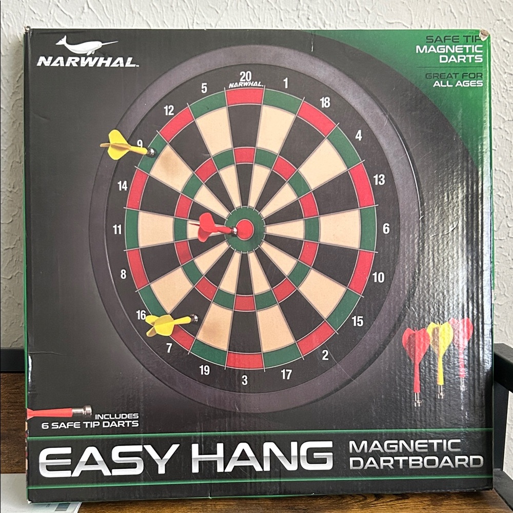 Easy Hang Magnetic Dartboard - Black, Red, Green